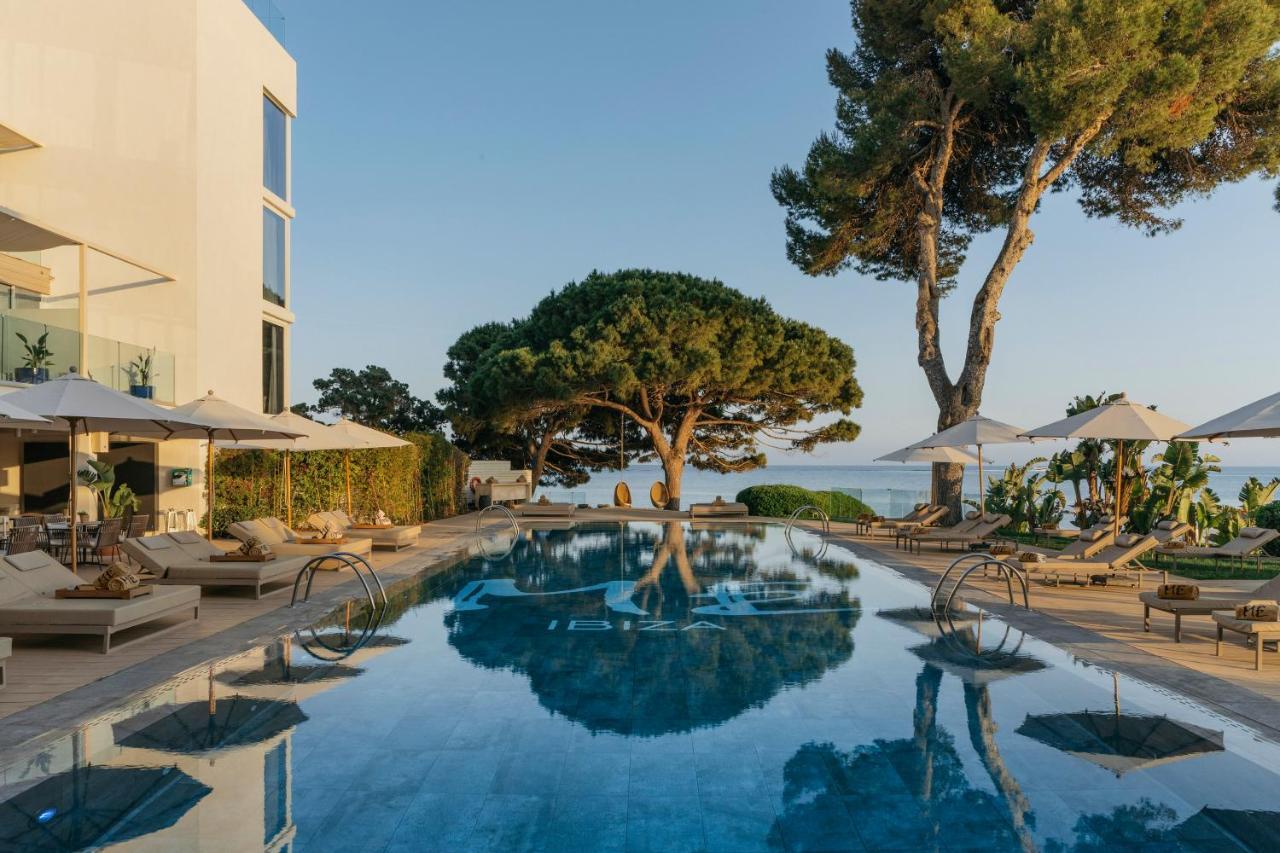 Me Ibiza - The Leading Hotels Of The World Santa Eulària des Riu Kültér fotó