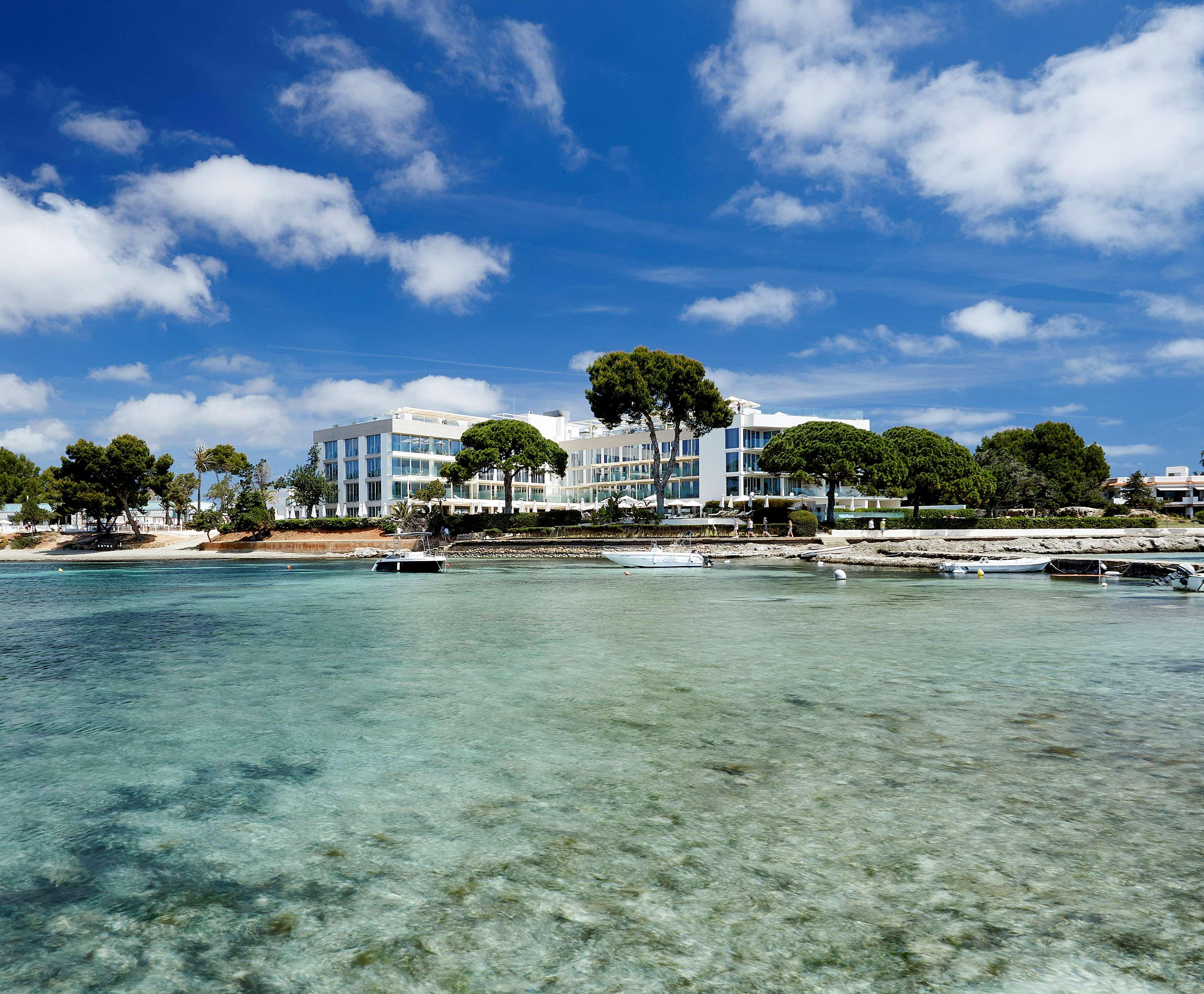 Me Ibiza - The Leading Hotels Of The World Santa Eulària des Riu Kültér fotó